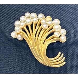 Vintage Trifari Brooch Faux Pearl Gold Tone READ For Repair